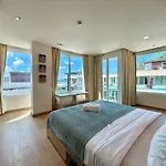 1 Bedroom Suite Seaview In Kalim